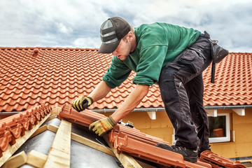 Why Roofing Experts Are Your Best Bet